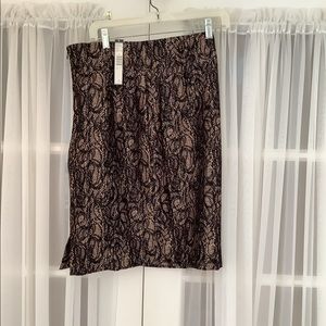 Textured pencil skirt